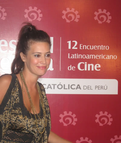 La belleza de Angie Cepeda presente en el Festival de Lima