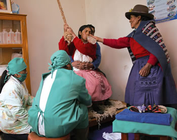 Inauguran exposición “Mamanchickuna – Nuestras Madres»