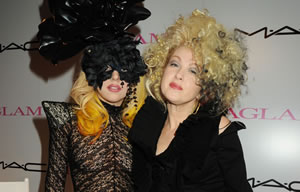 Lady Gaga y Cyndi Lauper son imagen de Viva Glam de M·A·C